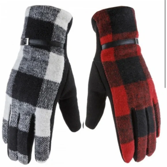 NWT- WOMEN’S BLACK AND WHITE PLAID SMART TOUCH GLOVES - Picture 1 of 5